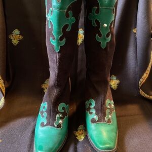 Chic Green and Black Heeled Boots